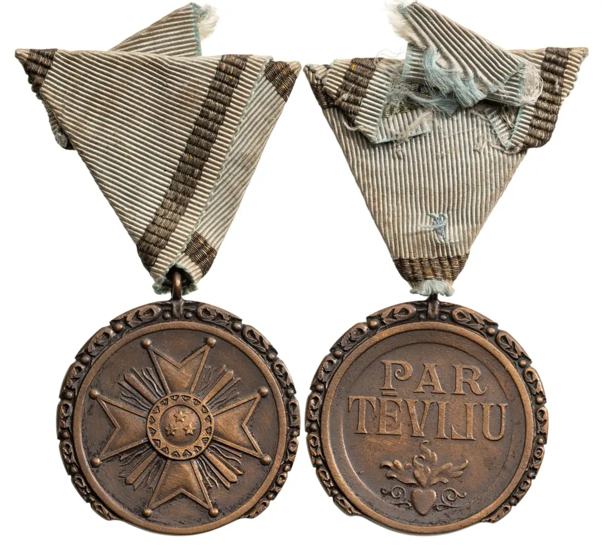 Honor Medal of the Order of 3 Stars, 1924 – 1940