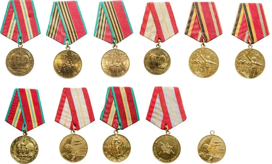Lot of 11 Medals