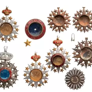Order Nichan el Anouar (Order of the Light) INSTITUTED by Hamed ben Mohamed, Sultan of Tadjourah. Lot 0f 9