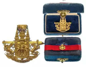 A Royal Gift Tie-pin