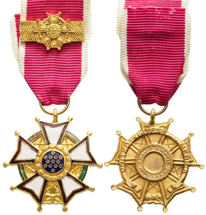 Legion of Merit, Chief Commander Miniature, instituted in 1942