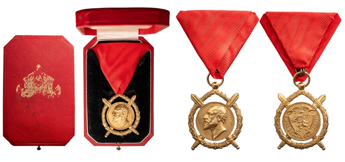 ORDER OF MERIT, KING FERDINAND I ISSUE, 4TH MODEL