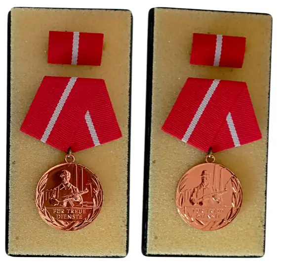 Medal for Faithfull Services in the Working Class Combat Groups